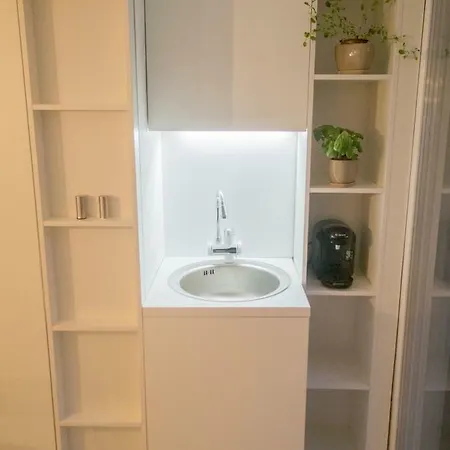 Comfy Garden Studio-3