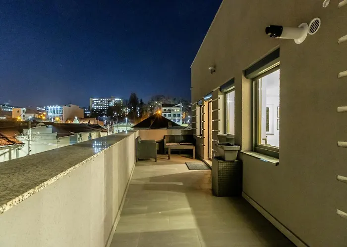 Modern And Stylish Apartment W Terrace Cluj-Napoca