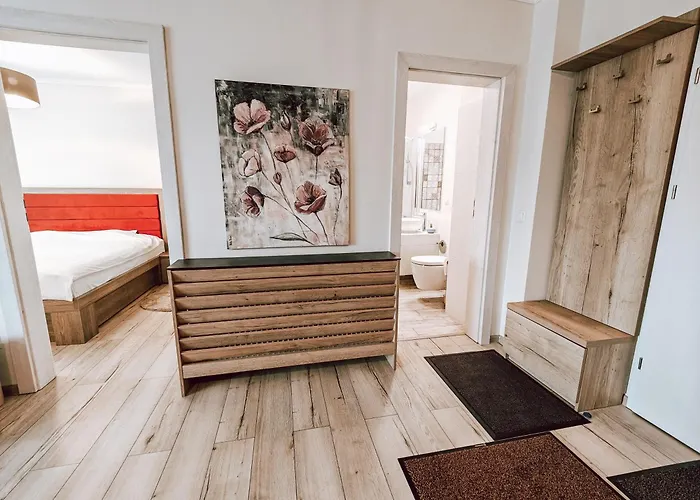 Elegant Escape-Parking, Private Parking,Kingsize B Apartment Cluj-Napoca