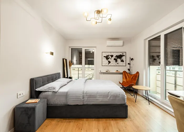CLUJSTAYS Urban Studios near Iulius Mall