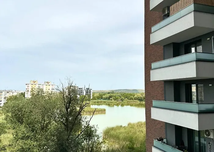 Lake View Luxury Apartament,Parking, Kingsize Bed Cluj-Napoca