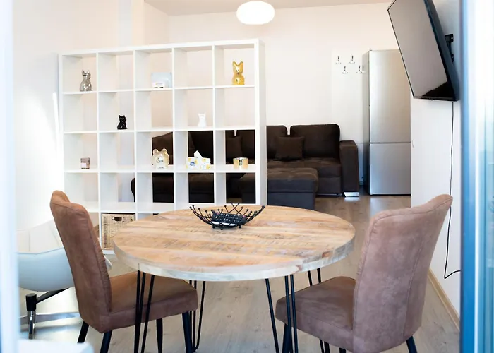 Thome White Flat Smart Budget City Stay Cluj-Napoca
