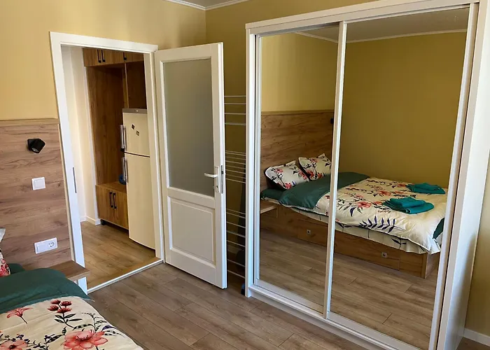 Quiet Flat With Balcony, Free Parking Included Apartment Cluj-Napoca