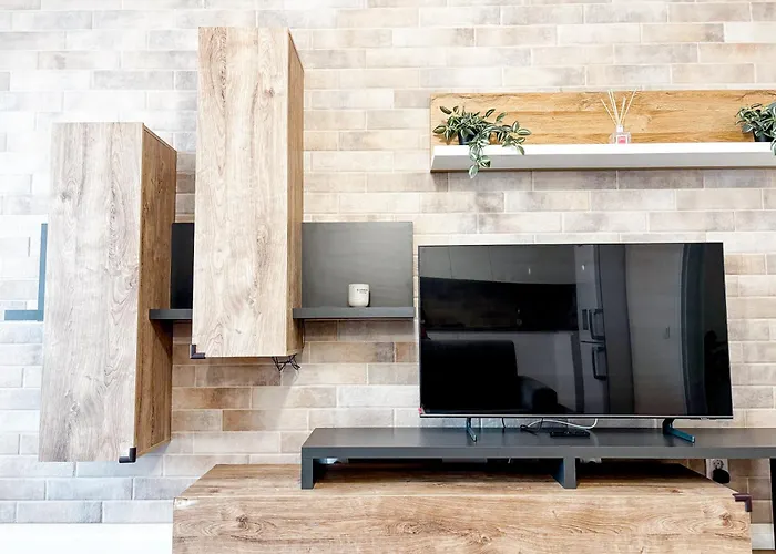 Altheda Living Sunstone - Luxury Apartment - Private Parking, Smart Tv, Huge Balcony And King Size Bed Cluj-Napoca