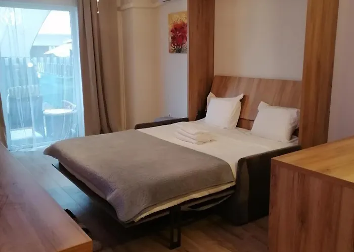 Queency Apartament cu gradina și parcare gratuita Cluj-Napoca