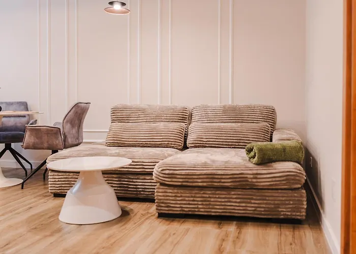 Chic 1Br With Office - Calm, Cool & Connected Apartment Cluj-Napoca