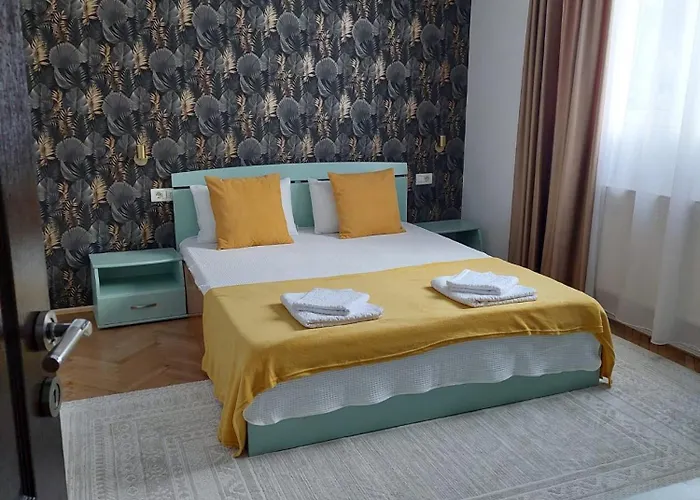 Shades Of Gold Apartment Cluj-Napoca