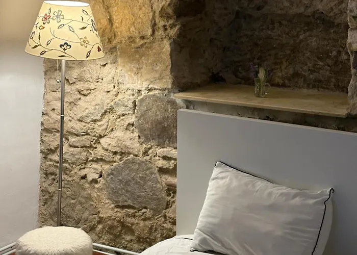 La Palma Cave Historic Stone Apartment In Old Town Cluj