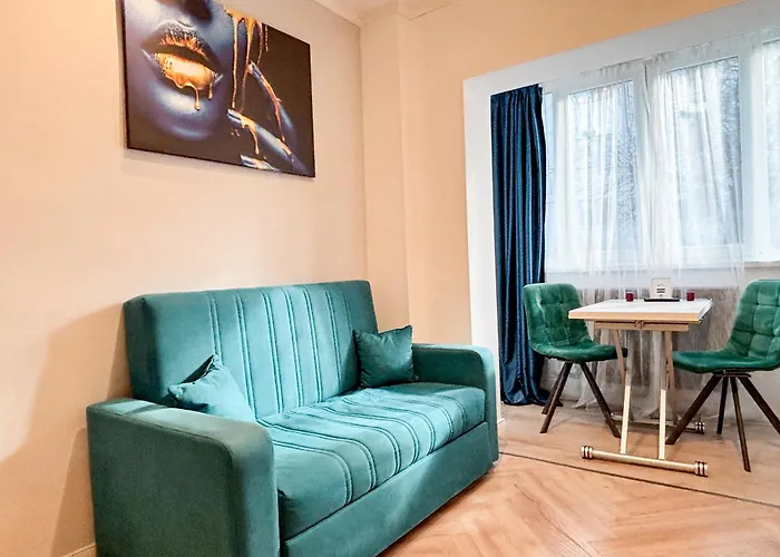 Camden Apart Walk In Shower, Smart Tv, Queen Bed Cluj-Napoca